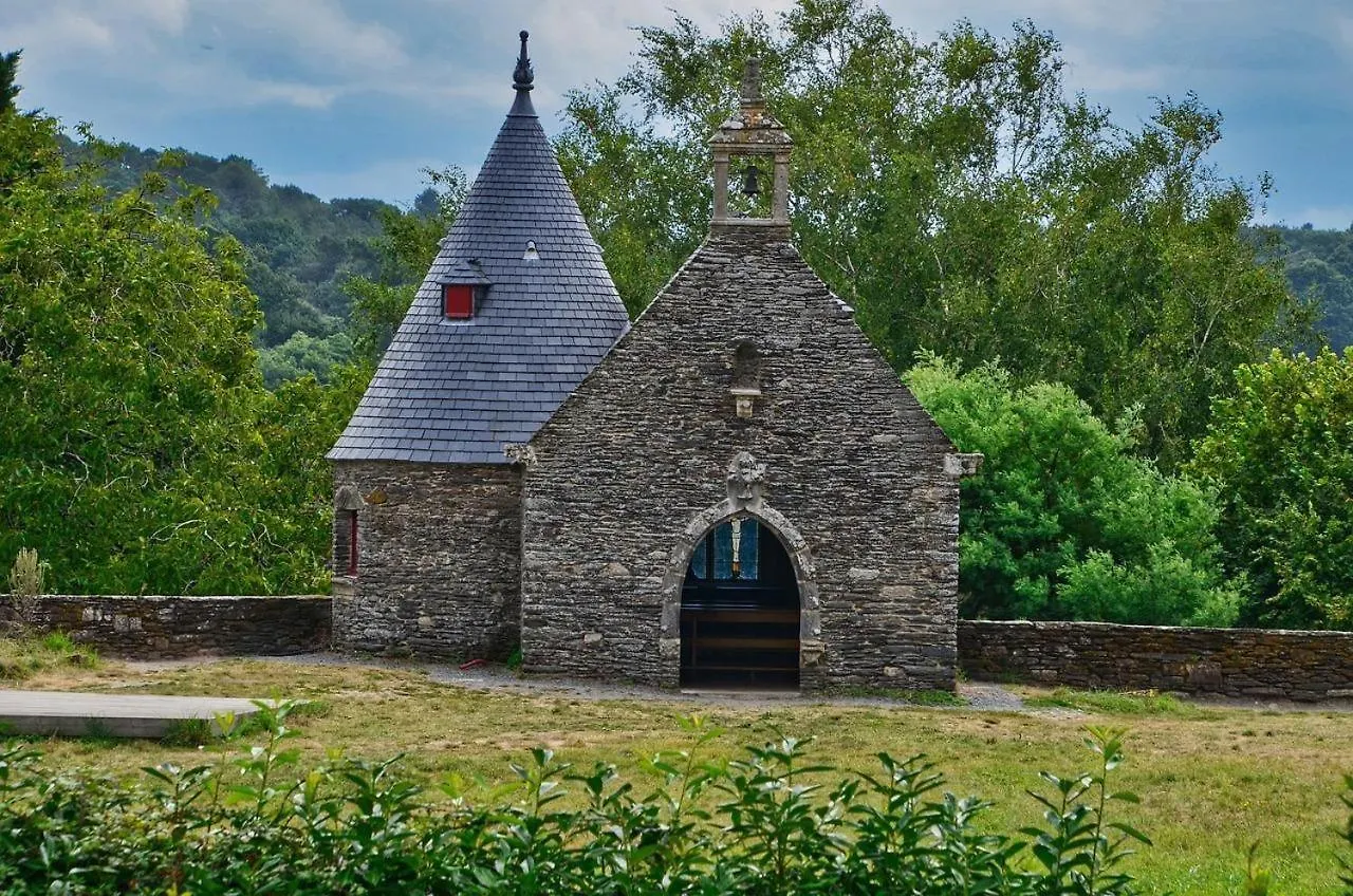 Holiday home Casa Camelias Villa Limerzel France